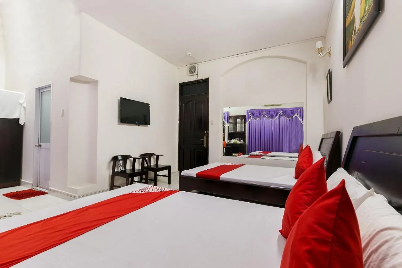 Oyo 486 Nhat Nhat Hotel Ho Chi Minh City