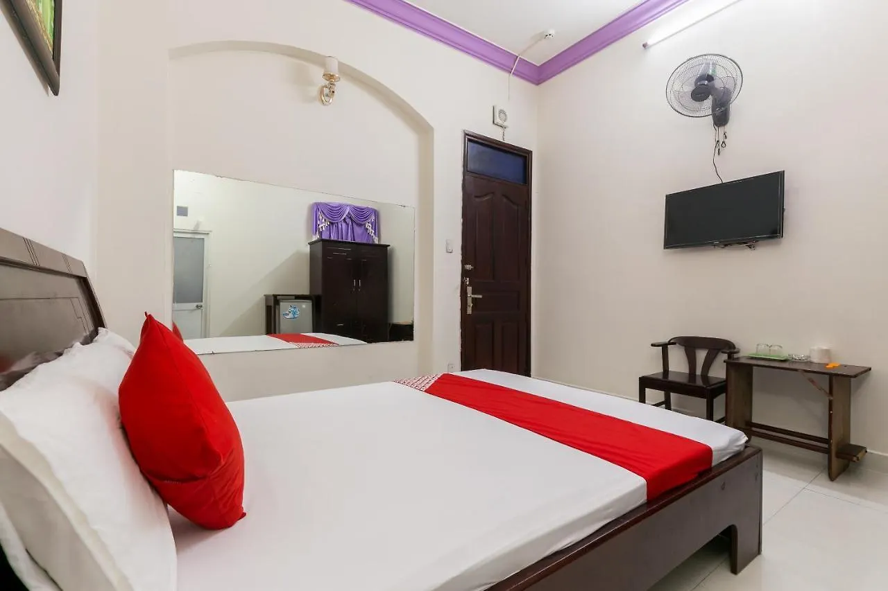 Oyo 486 Nhat Nhat Hotel Ho Chi Minh City 2*,  Vietnam