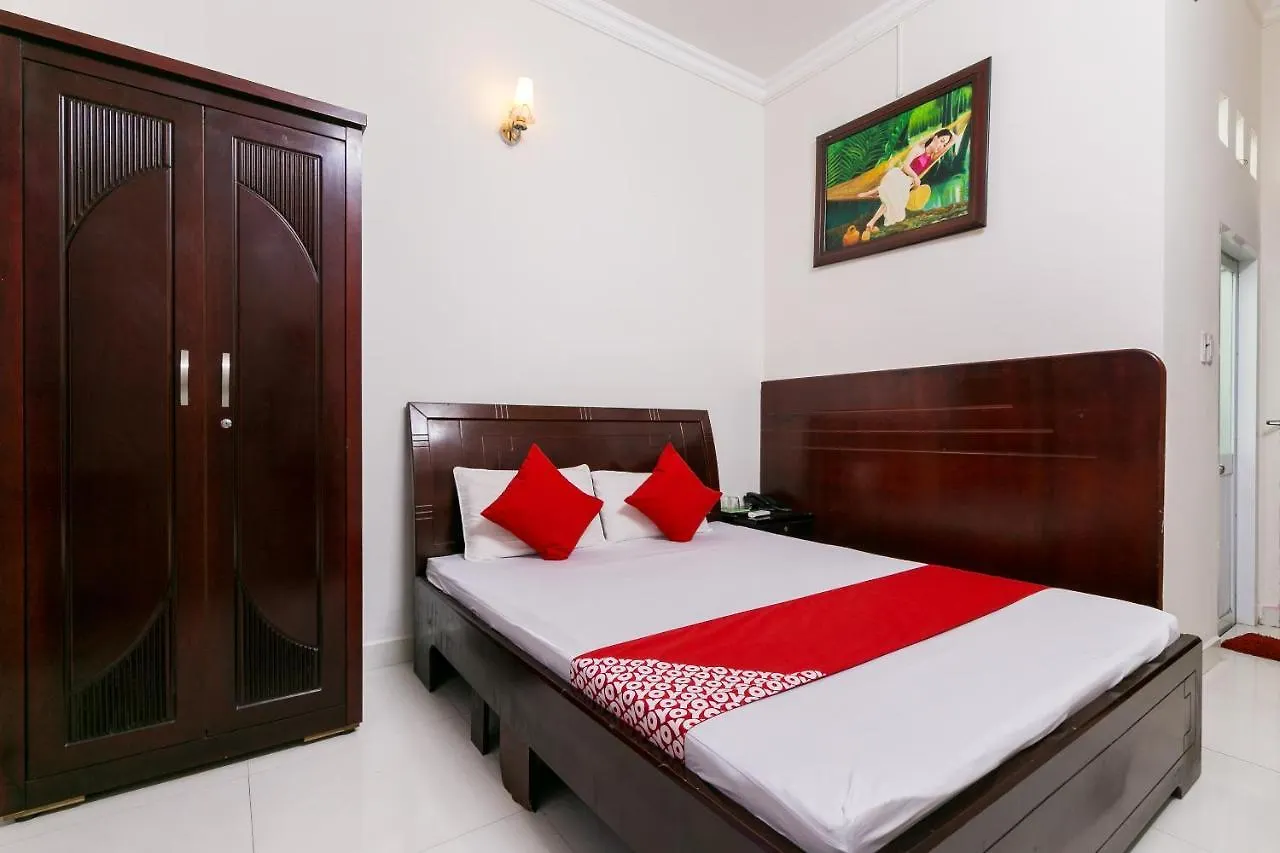 Oyo 486 Nhat Nhat Hotel Ho Chi Minh City